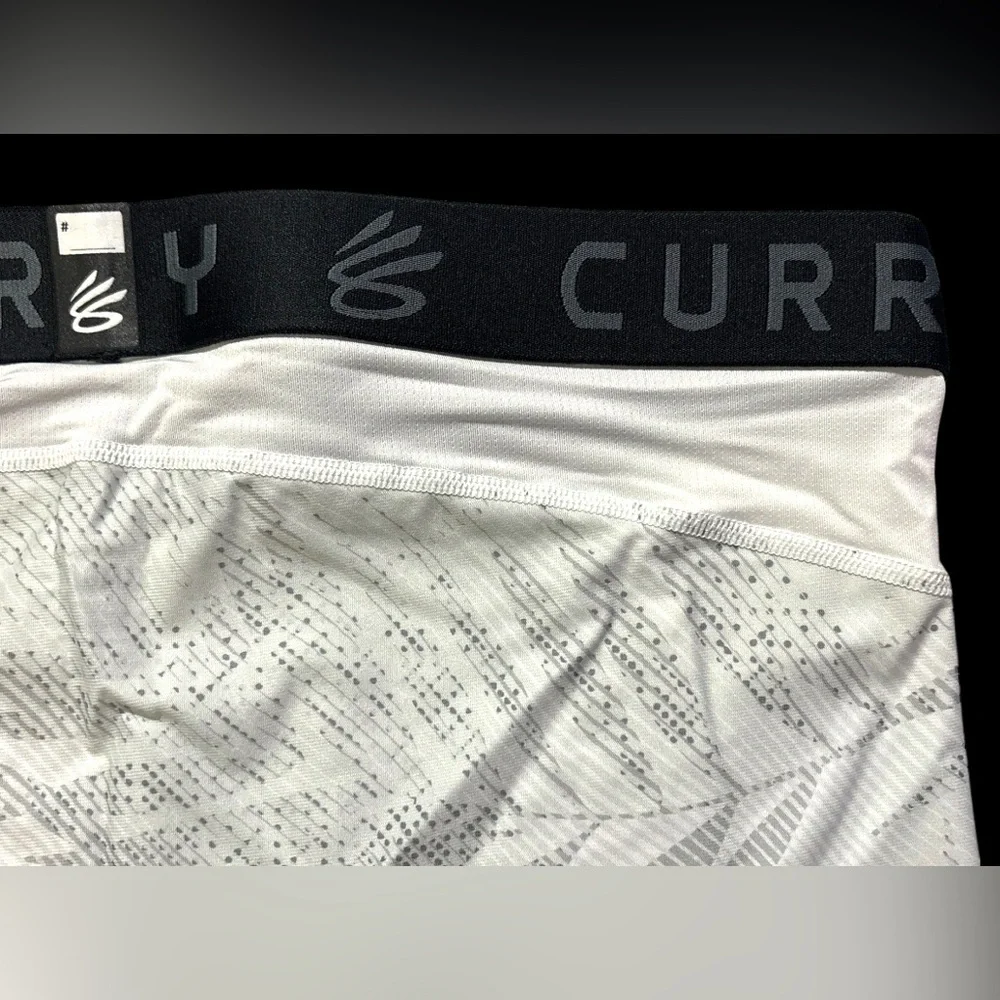 Under Armour Men’s Curry HeatGear Printed Compression Shorts 1379829-101 Size XL
